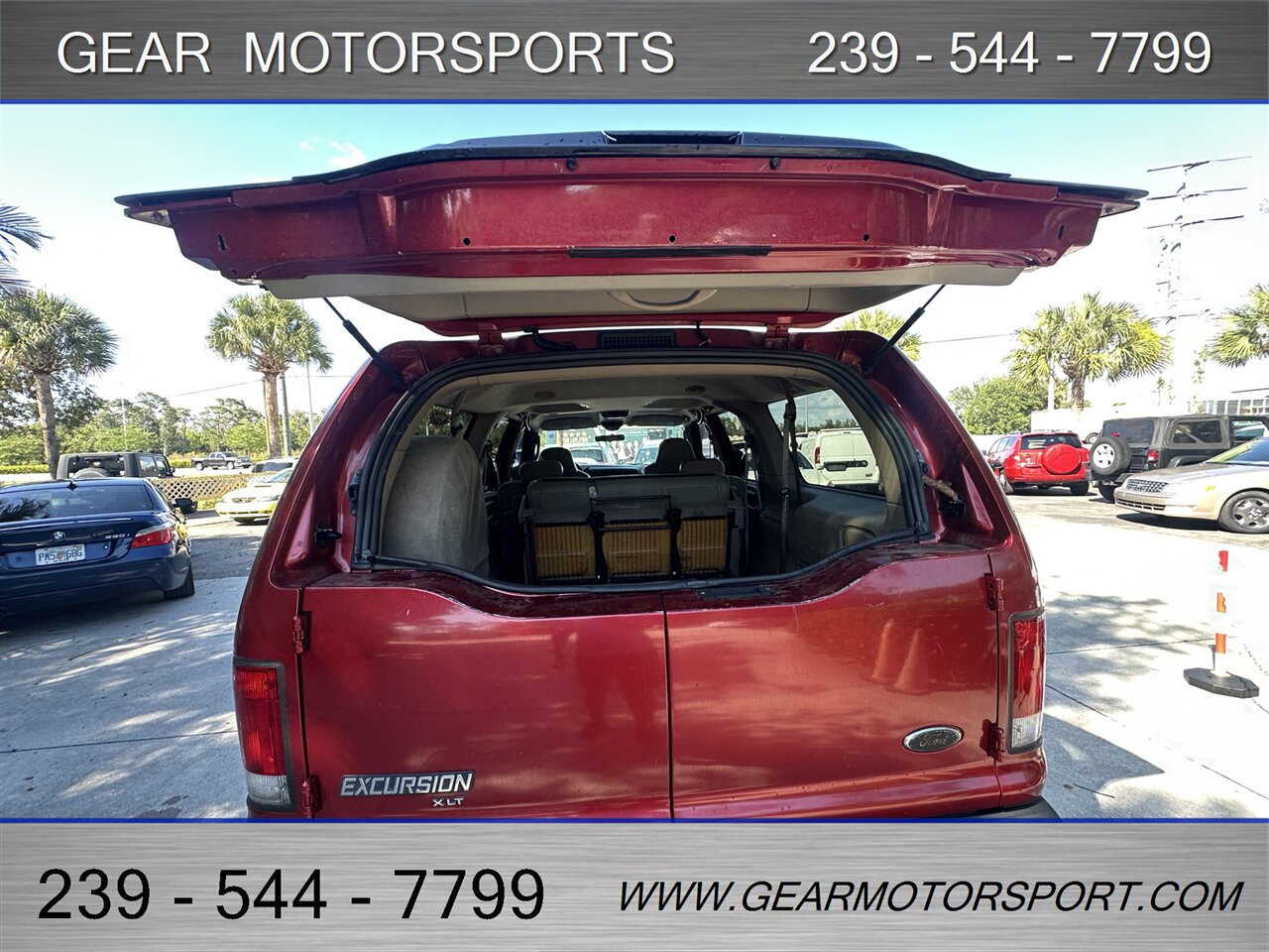 2005 Ford Excursion XLT 6.8L V10 AIR RIDE - Photo 26 - Estero, FL 33928