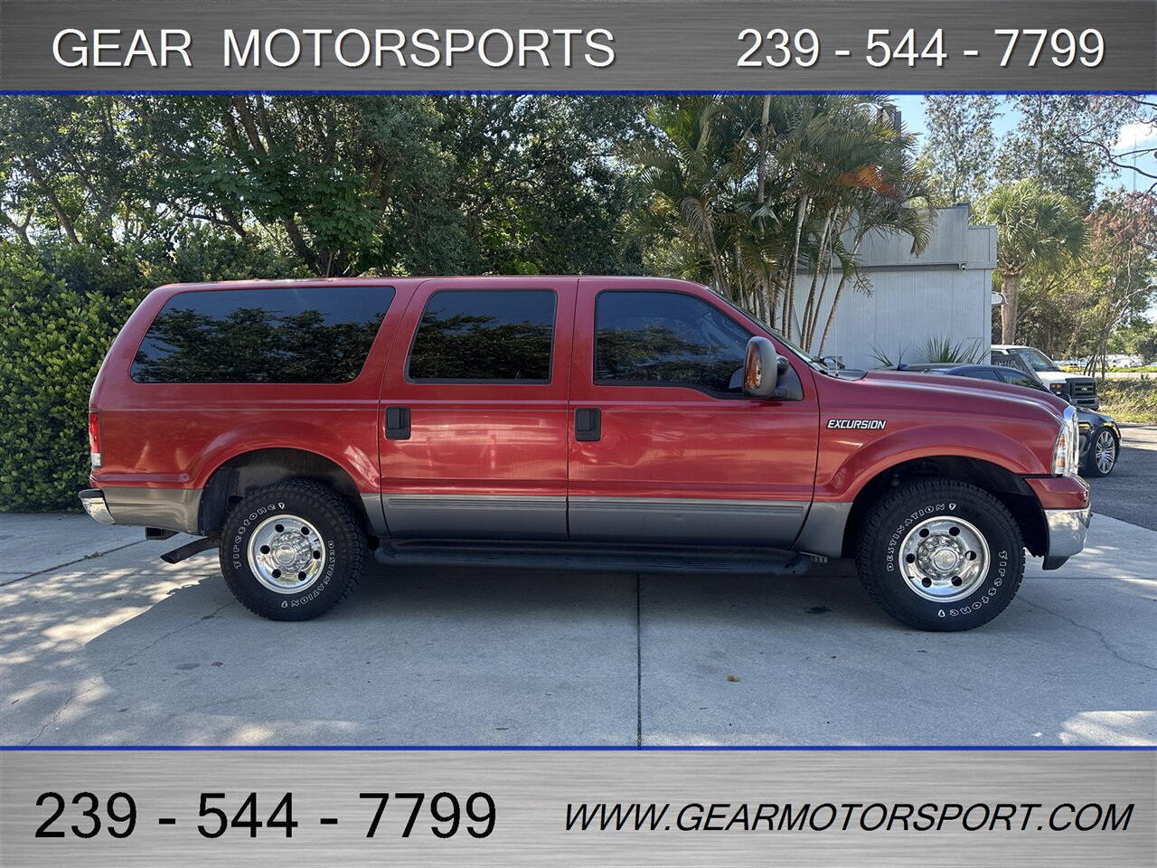 2005 Ford Excursion XLT 6.8L V10 AIR RIDE - Photo 2 - Estero, FL 33928