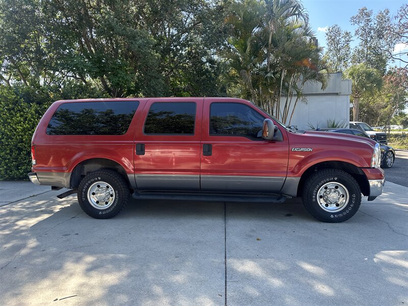 2005 Ford Excursion XLT  6.8L V10 AIR RIDE  