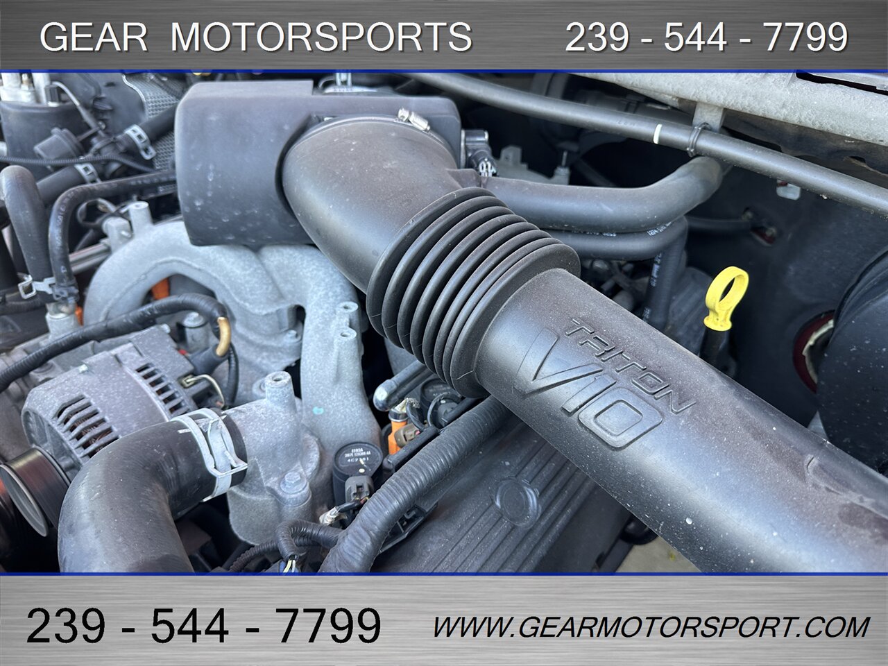 2005 Ford Excursion XLT 6.8L V10 AIR RIDE - Photo 34 - Estero, FL 33928