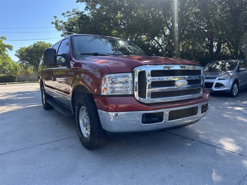 2005 Ford Excursion XLT  6.8L V10 AIR RIDE  