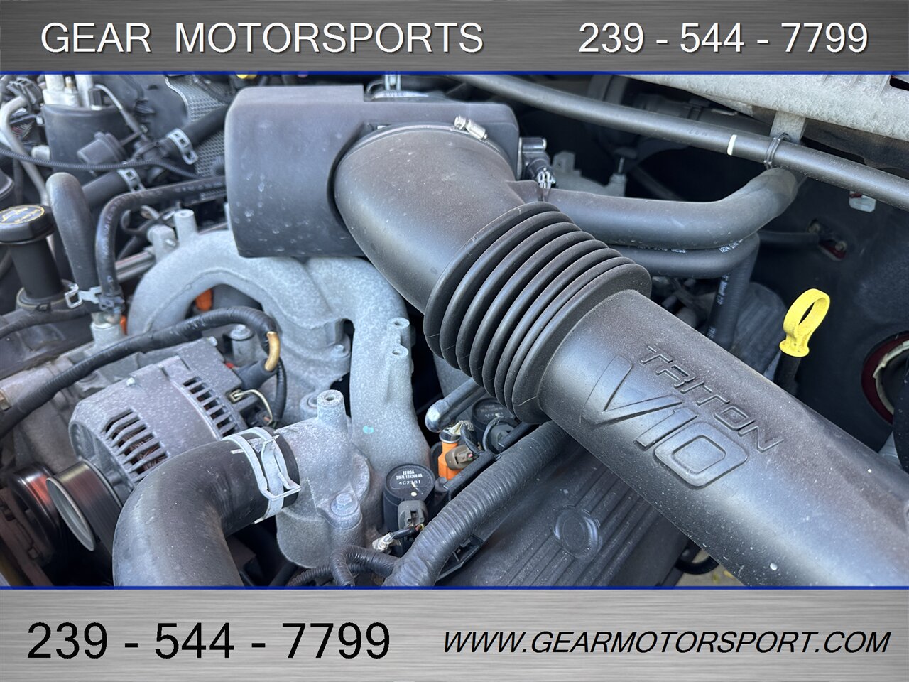 2005 Ford Excursion XLT 6.8L V10 AIR RIDE - Photo 35 - Estero, FL 33928