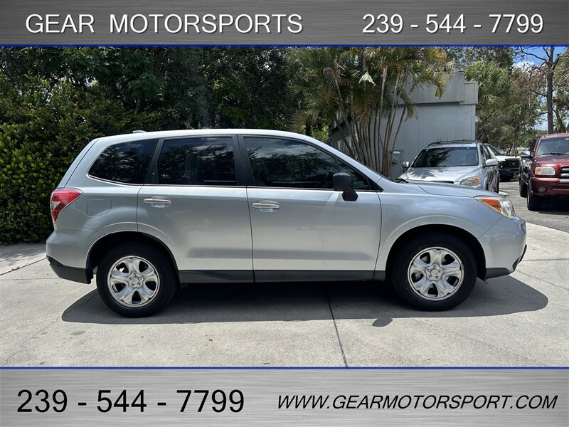 2016 Subaru Forester 2.5i 6-SPEED Manual  