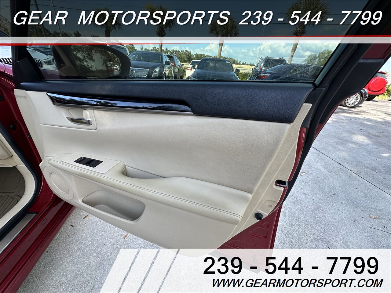 2015 Lexus ES 350 Premium 3.5L V6 FWD - Photo 23 - Estero, FL 33928