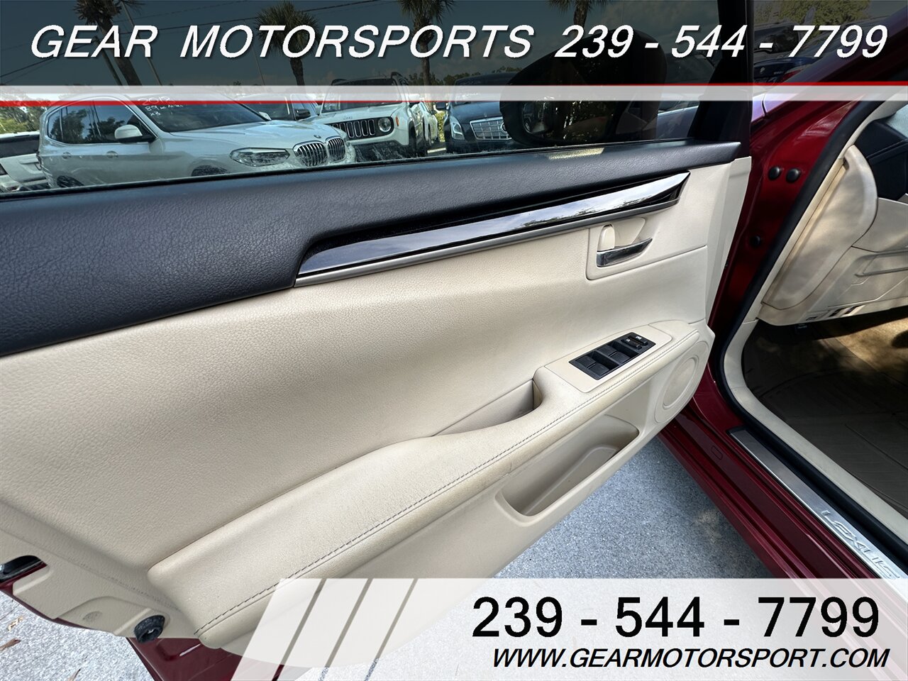 2015 Lexus ES 350 Premium 3.5L V6 FWD - Photo 9 - Estero, FL 33928