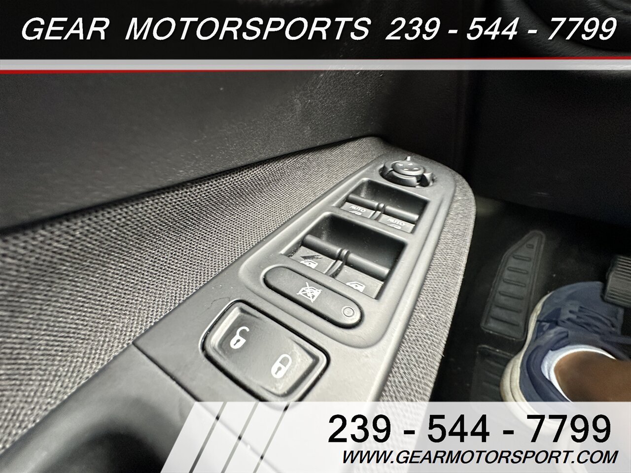 2016 Jeep Renegade Latitude 6-Speed Manual 4WD   - Photo 32 - Estero, FL 33928