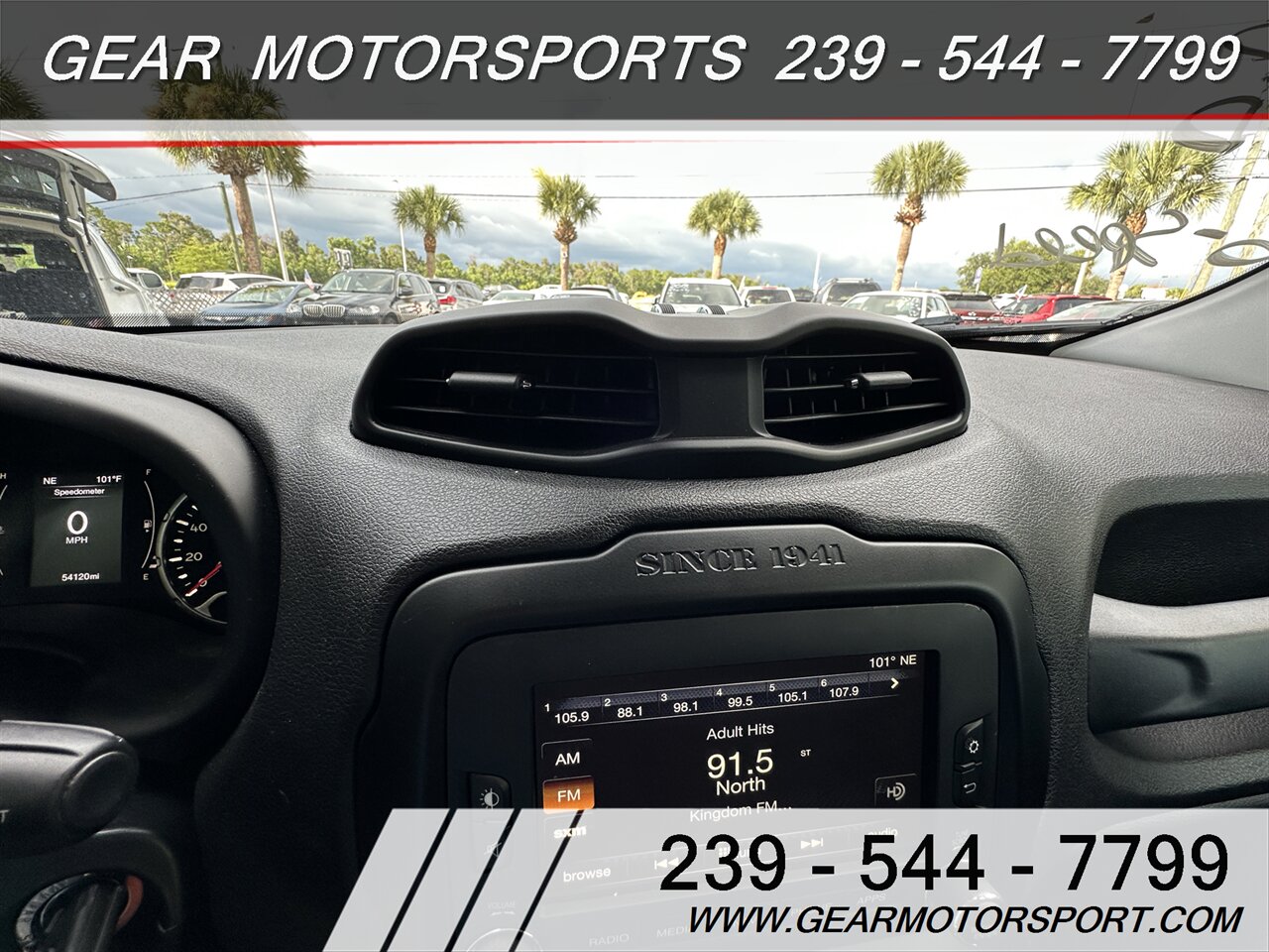 2016 Jeep Renegade Latitude 6-Speed Manual 4WD   - Photo 29 - Estero, FL 33928