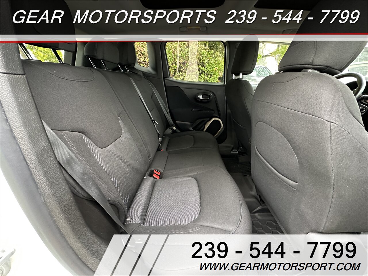 2016 Jeep Renegade Latitude 6-Speed Manual 4WD   - Photo 19 - Estero, FL 33928