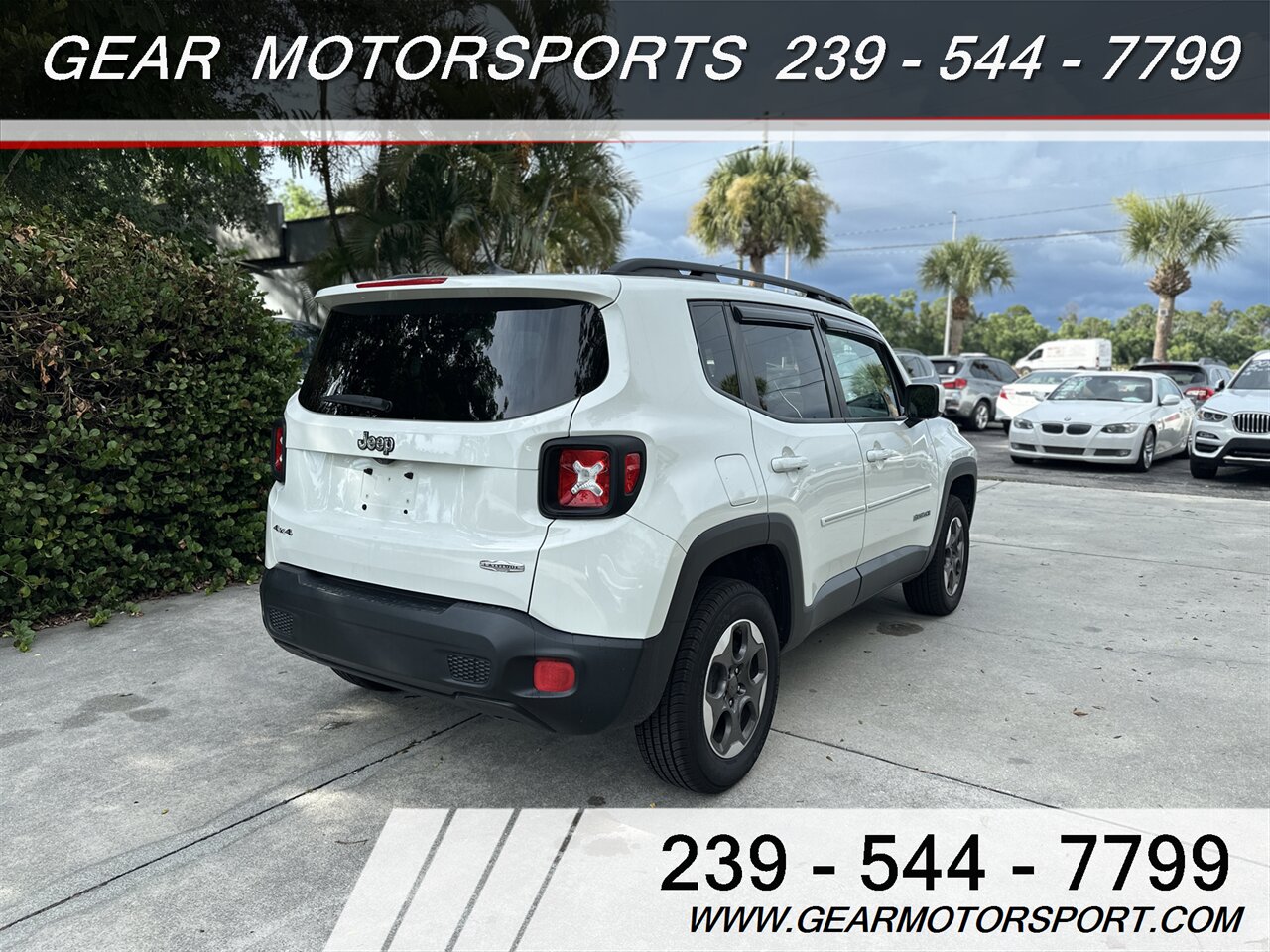 2016 Jeep Renegade Latitude 6-Speed Manual 4WD   - Photo 3 - Estero, FL 33928