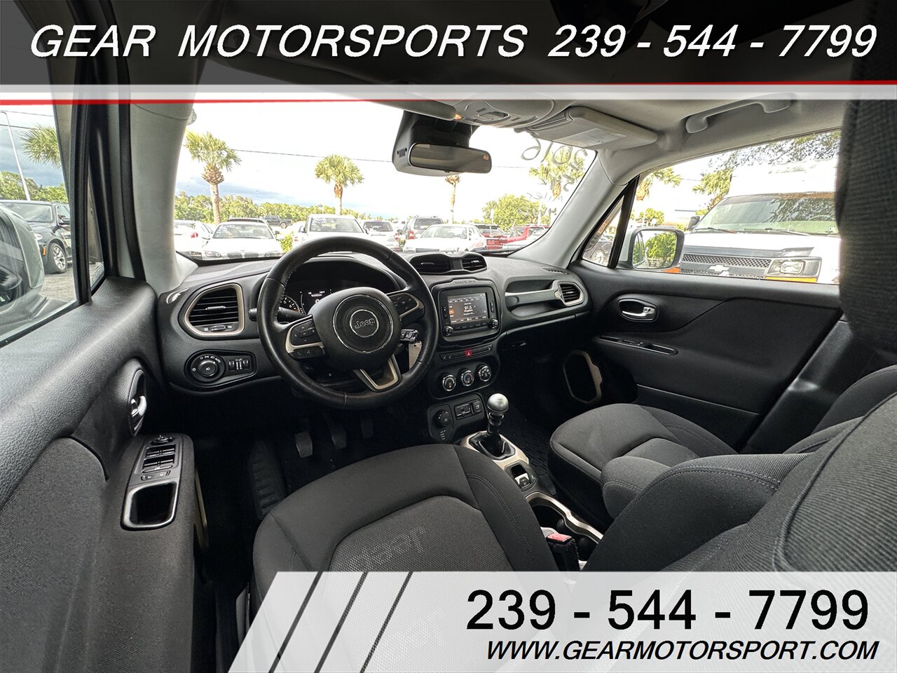 2016 Jeep Renegade Latitude 6-Speed Manual 4WD   - Photo 18 - Estero, FL 33928