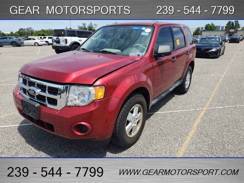 2012 Ford Escape XLS FWD 2.5L 4 Cyl Auto   - Photo 1 - Estero, FL 33928