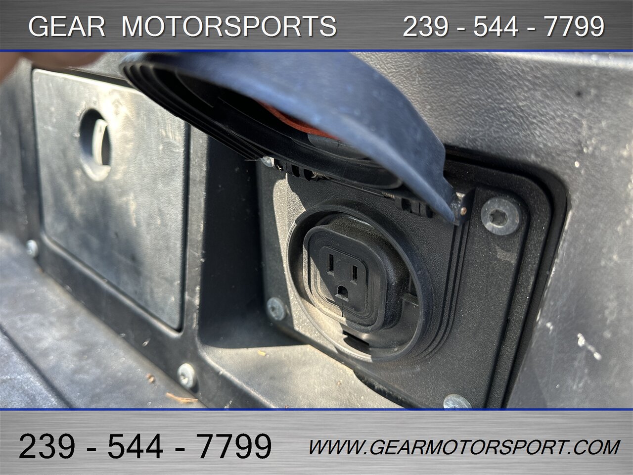2011 Toyota Tacoma PreRunner V6 - Photo 12 - Estero, FL 33928