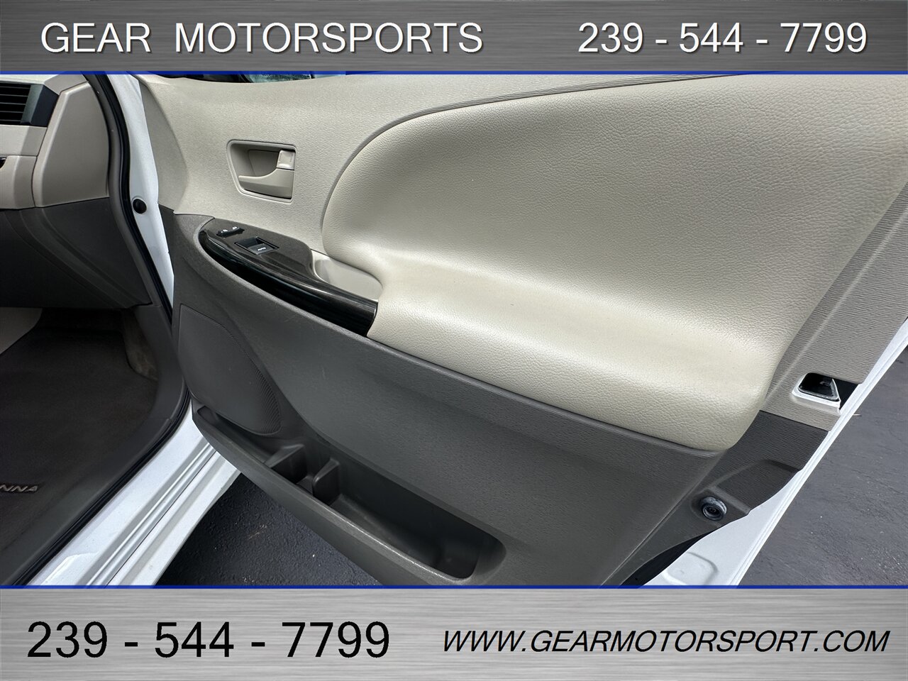 2014 Toyota Sienna L 7-Passenger   - Photo 17 - Estero, FL 33928