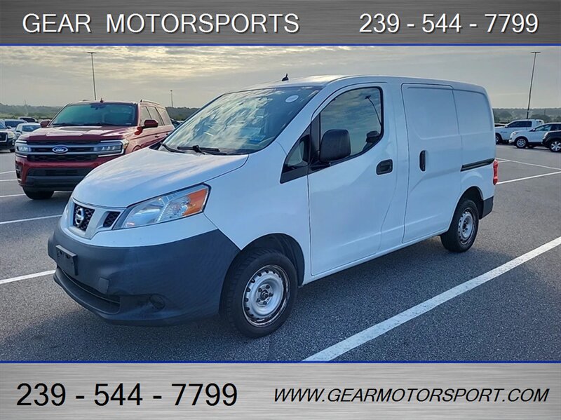 2015 Nissan NV200 S  