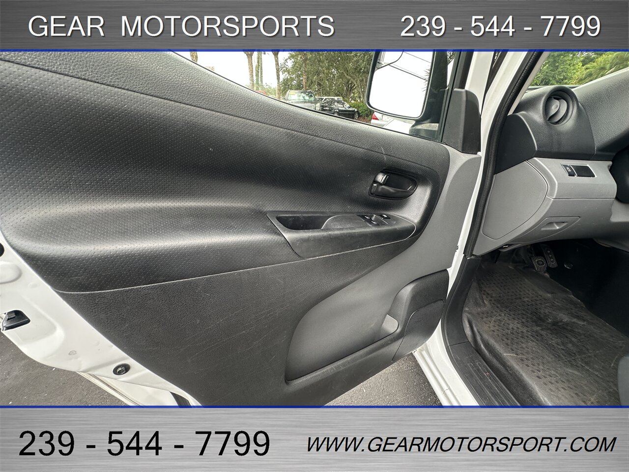 2015 Nissan NV200 S   - Photo 8 - Estero, FL 33928