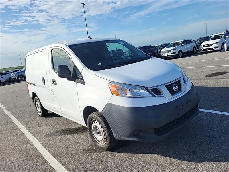 2015 Nissan NV200 S  