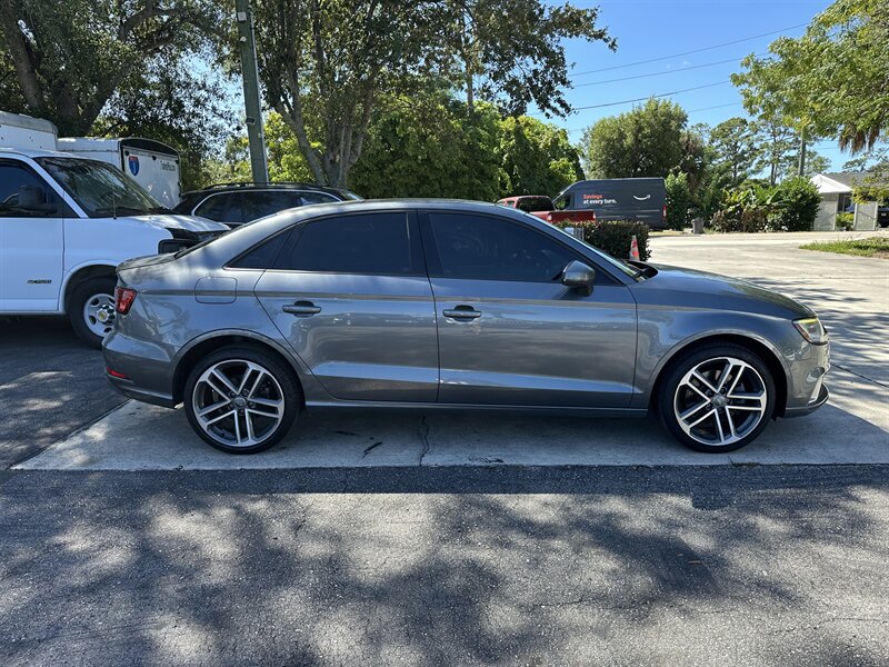 2017 Audi A3 2.0T quattro Premium  