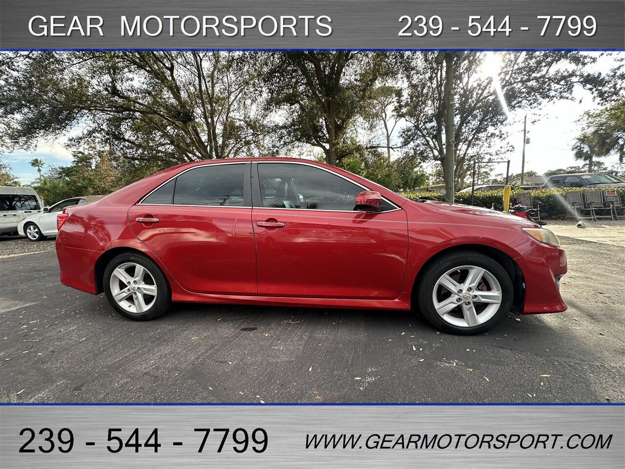 2013 Toyota Camry SE   - Photo 2 - Estero, FL 33928