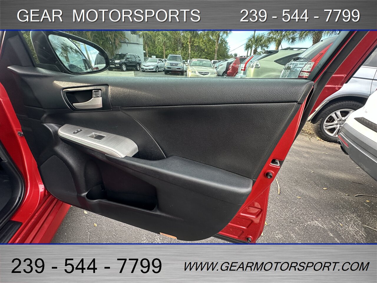 2013 Toyota Camry SE   - Photo 17 - Estero, FL 33928