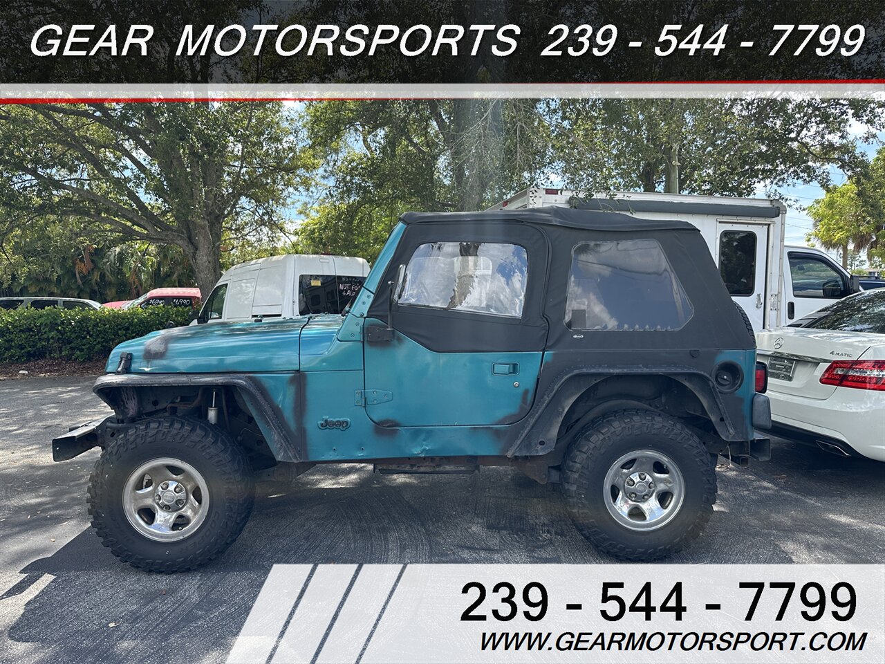 1997 Jeep Wrangler SE 5-Speed, 4WD - Photo 5 - Estero, FL 33928