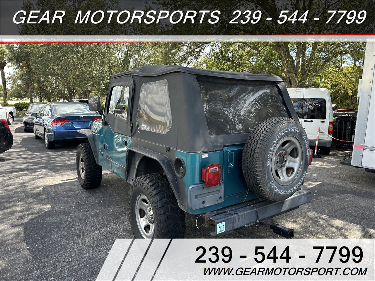 1997 Jeep Wrangler SE 5-Speed, 4WD - Photo 4 - Estero, FL 33928