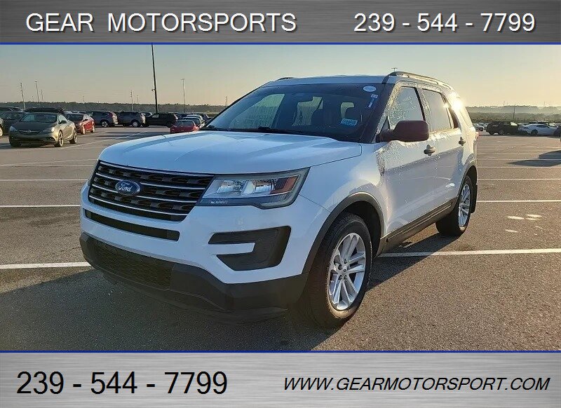 2017 Ford Explorer   - Photo 1 - Estero, FL 33928