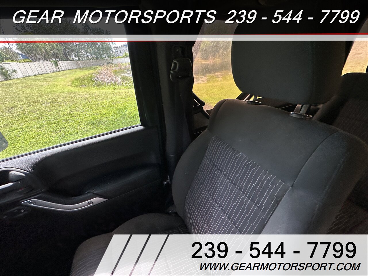 2012 Jeep Wrangler Sahara 4WD 3.6L V6 - Photo 33 - Estero, FL 33928