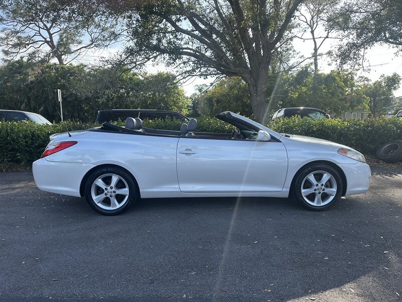 2006 Toyota Camry Solara SLE V6 Convertible  