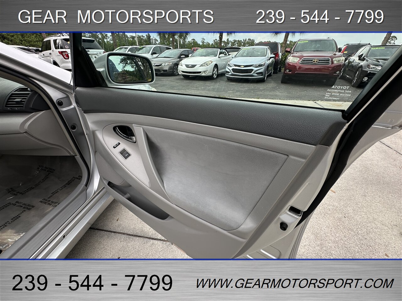 2010 Toyota Camry LE - Photo 13 - Estero, FL 33928