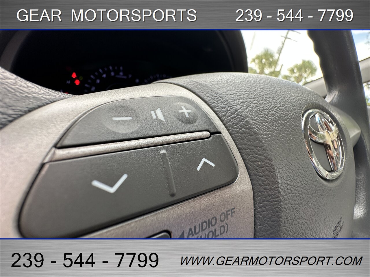 2010 Toyota Camry LE - Photo 21 - Estero, FL 33928