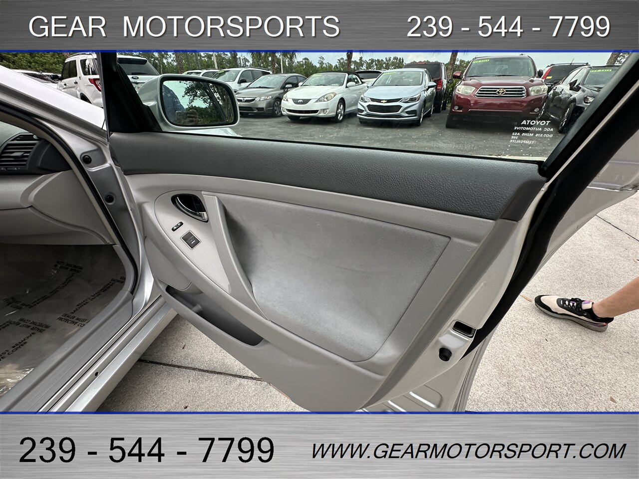 2010 Toyota Camry LE - Photo 10 - Estero, FL 33928