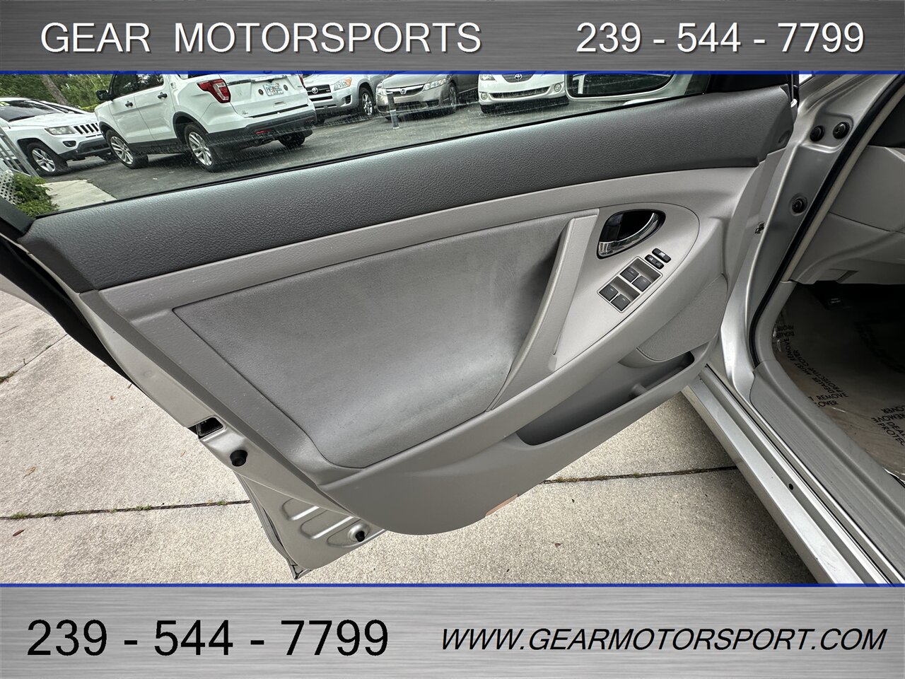 2010 Toyota Camry LE - Photo 11 - Estero, FL 33928