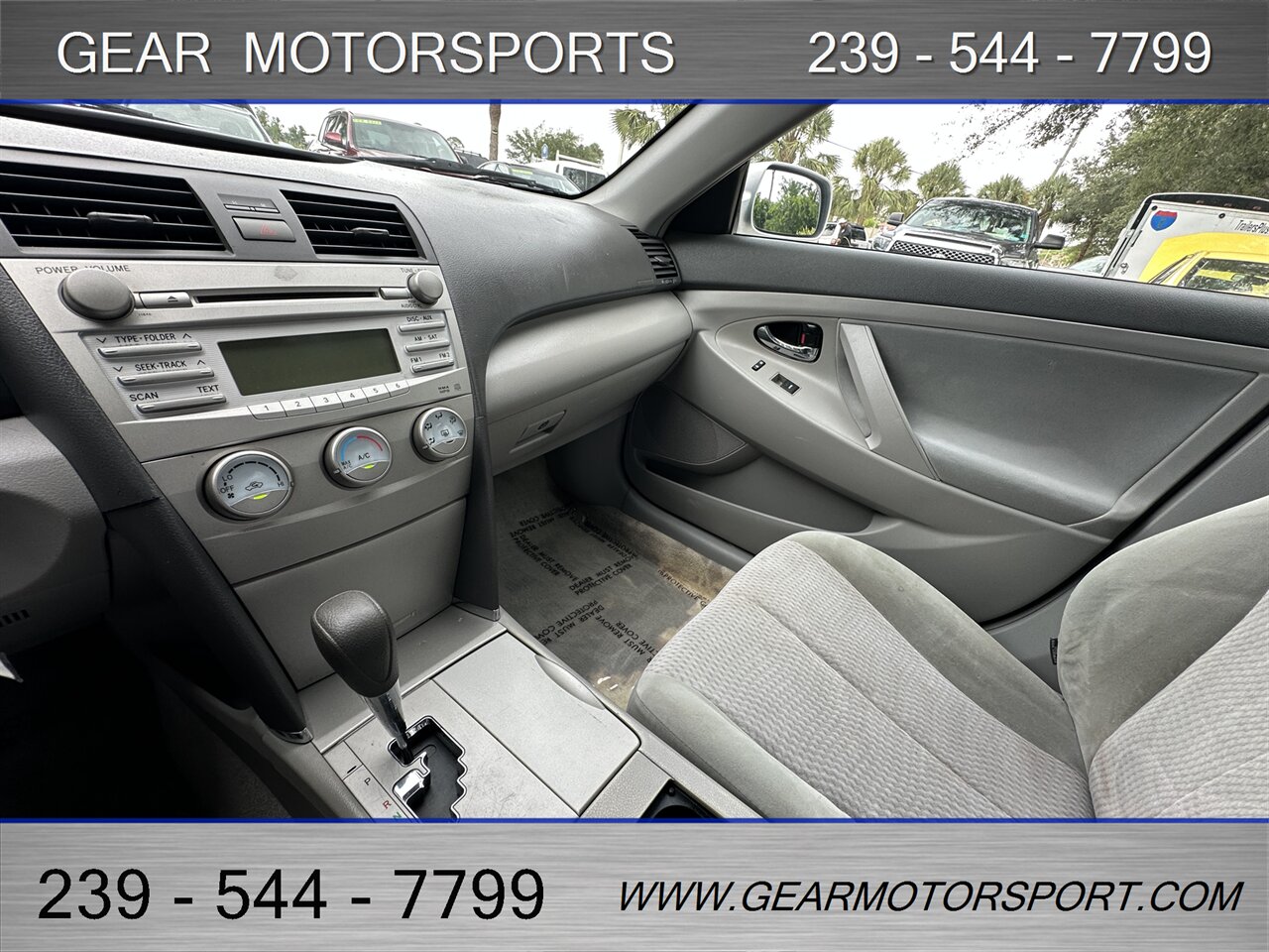 2010 Toyota Camry LE - Photo 17 - Estero, FL 33928
