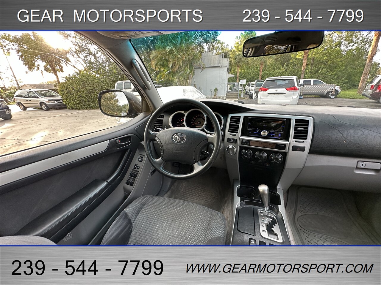 2004 Toyota 4Runner Sport Edition V8 4.7L 4WD   - Photo 27 - Estero, FL 33928