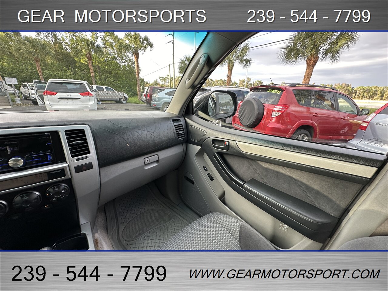 2004 Toyota 4Runner Sport Edition V8 4.7L 4WD   - Photo 29 - Estero, FL 33928