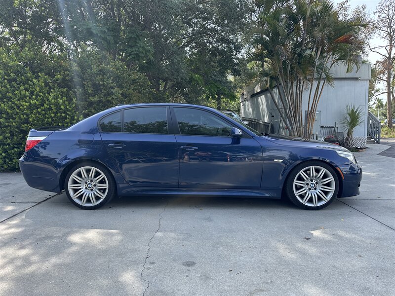 2009 BMW 550i MSPORT RARE 6-SPEED  