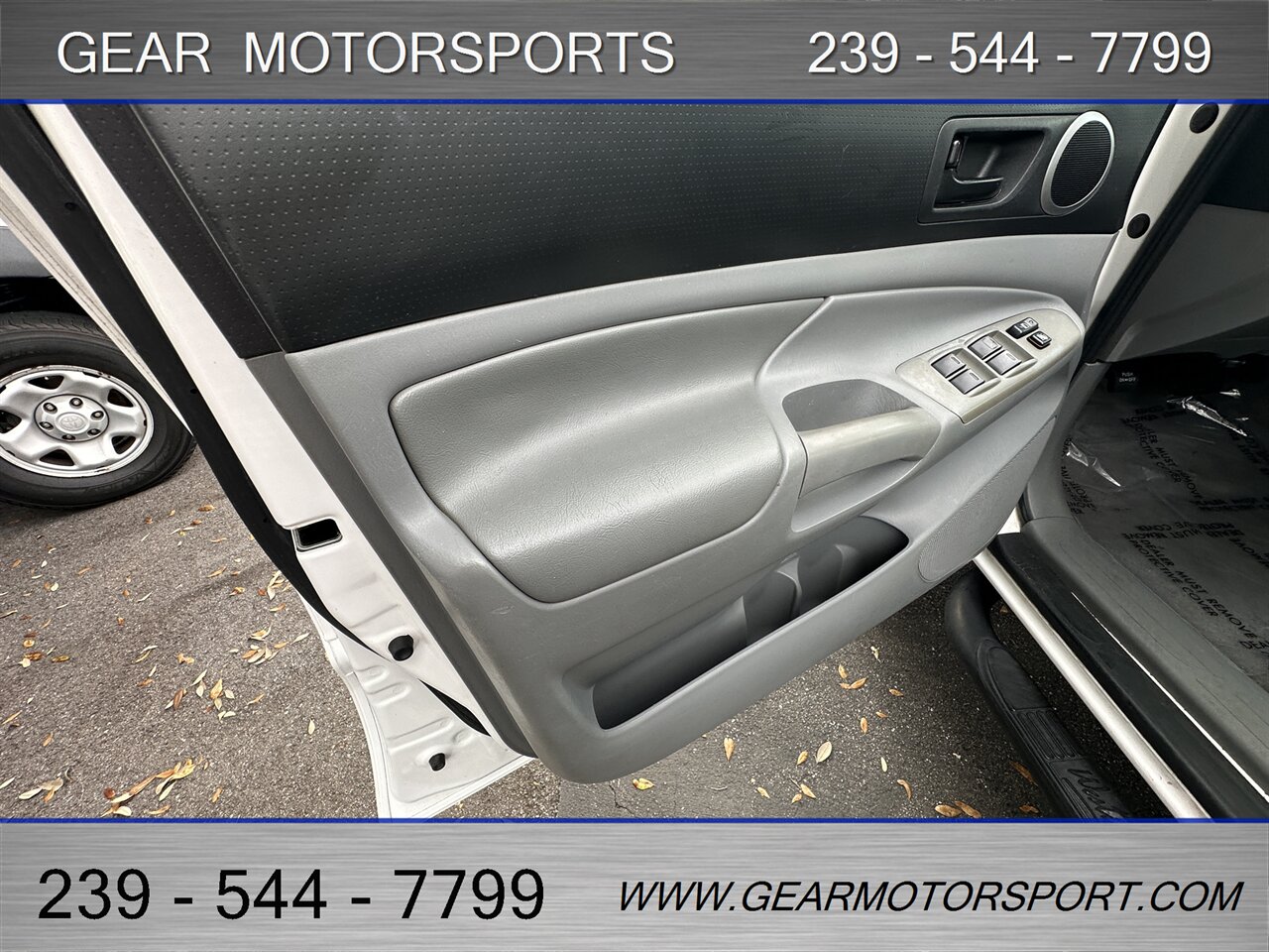 2007 Toyota Tacoma PreRunner V6   - Photo 11 - Estero, FL 33928