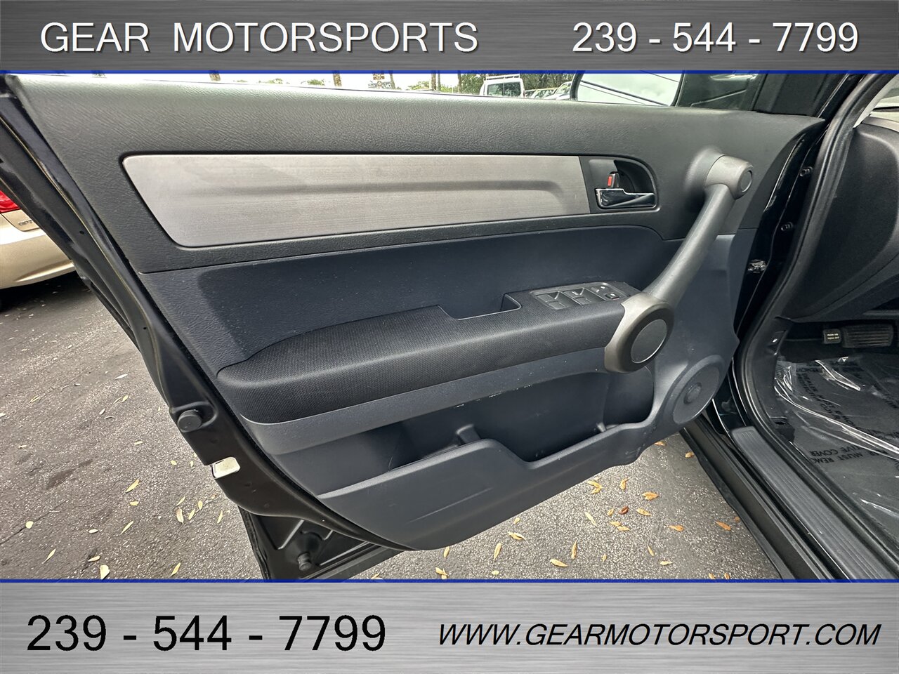 2011 Honda CR-V SE 4WD 2.4L - Photo 9 - Estero, FL 33928