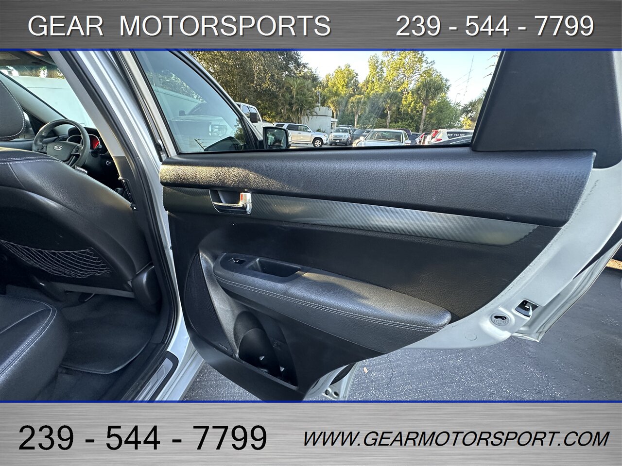 2011 Kia Sorento SX - Photo 22 - Estero, FL 33928