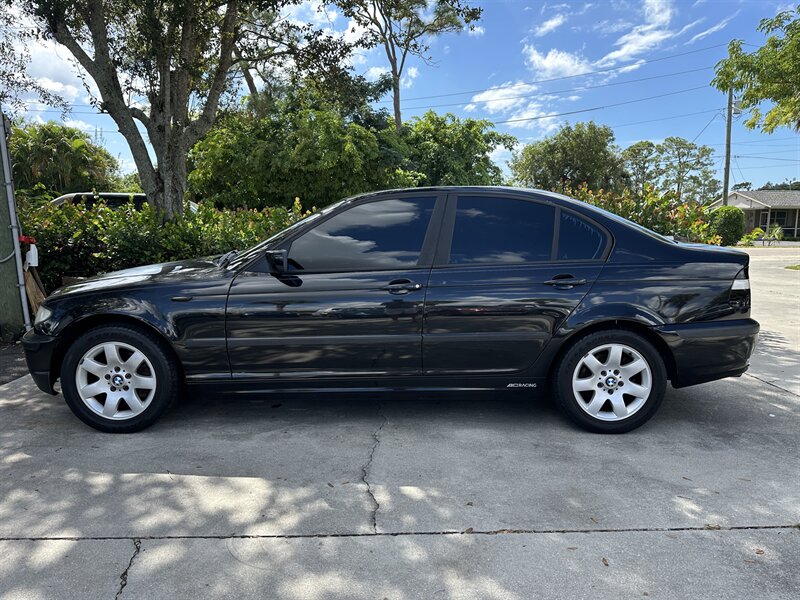 2003 BMW 325i