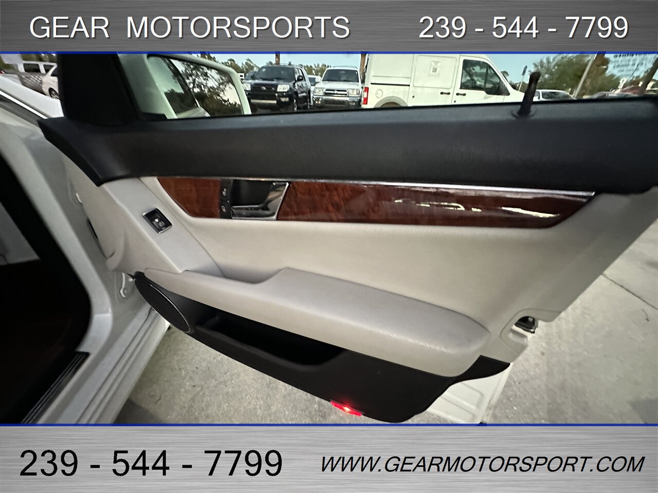 2011 Mercedes-Benz C 300 Sport   - Photo 8 - Estero, FL 33928