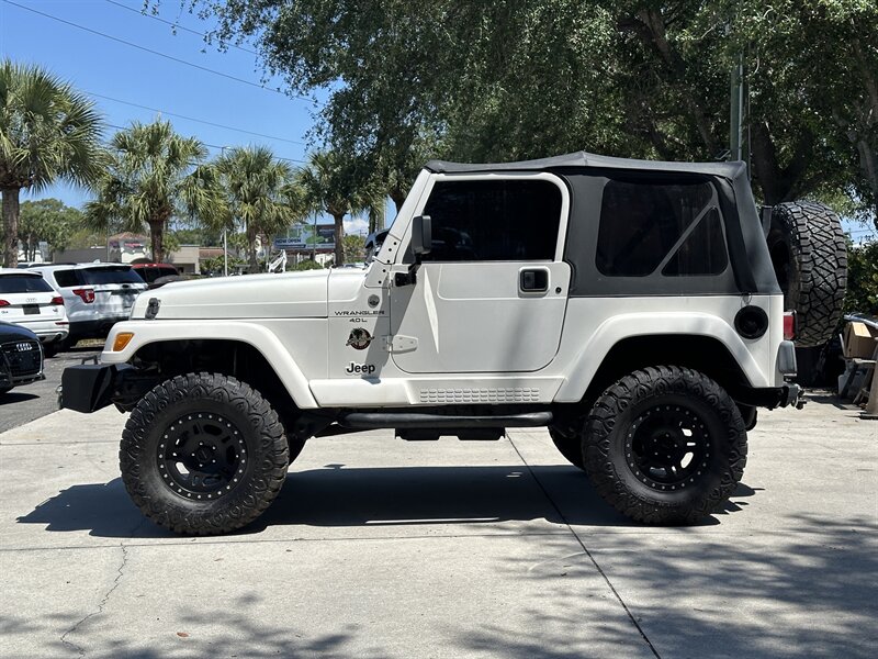 2001 Jeep Wrangler Sahara 4WD 4.0L 6 Cylinder, 5-Speed Manual  