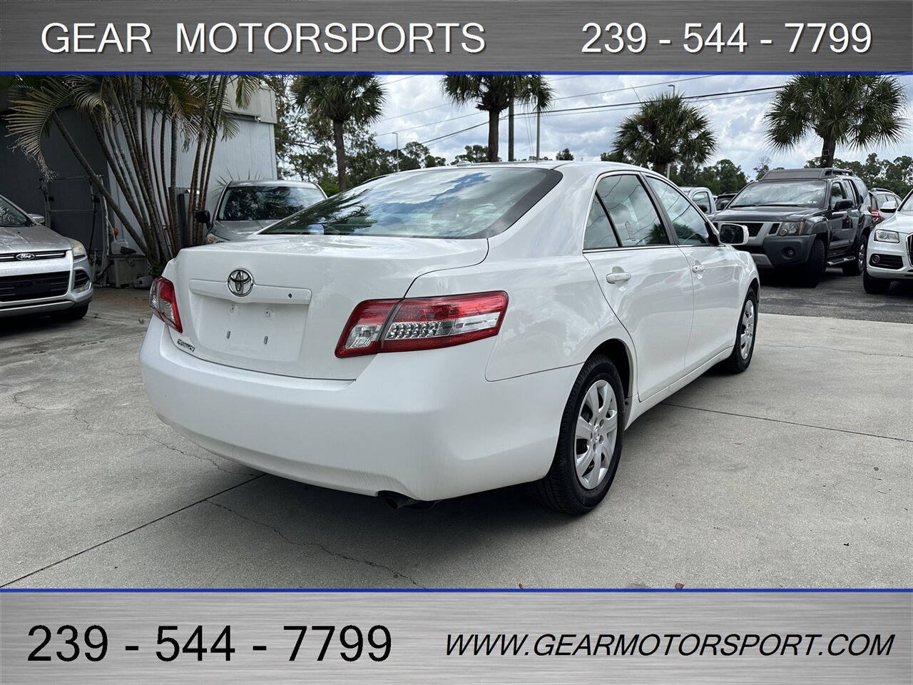 2011 Toyota Camry SE 32 MPG - Photo 3 - Estero, FL 33928