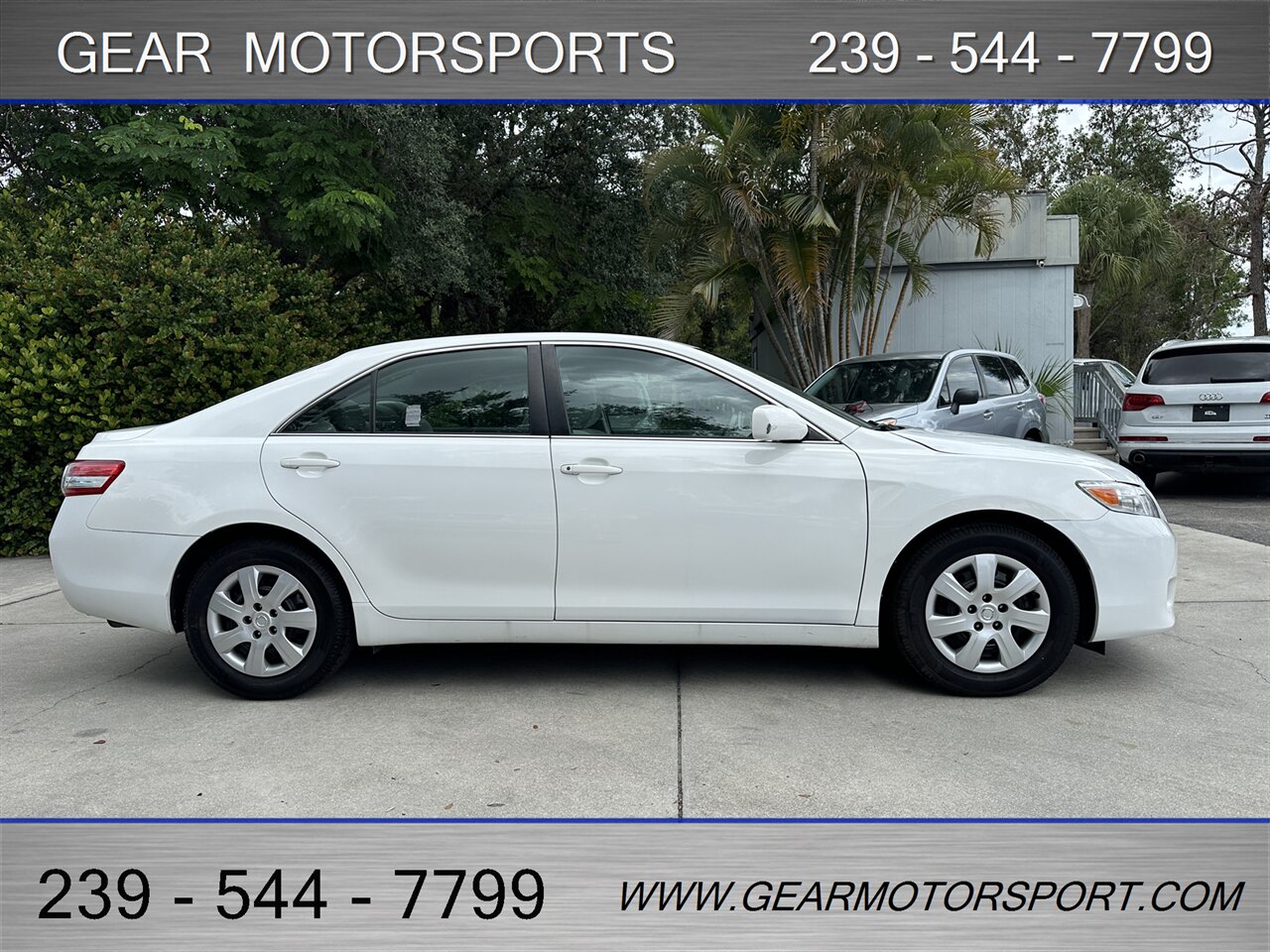 2011 Toyota Camry SE 32 MPG - Photo 2 - Estero, FL 33928