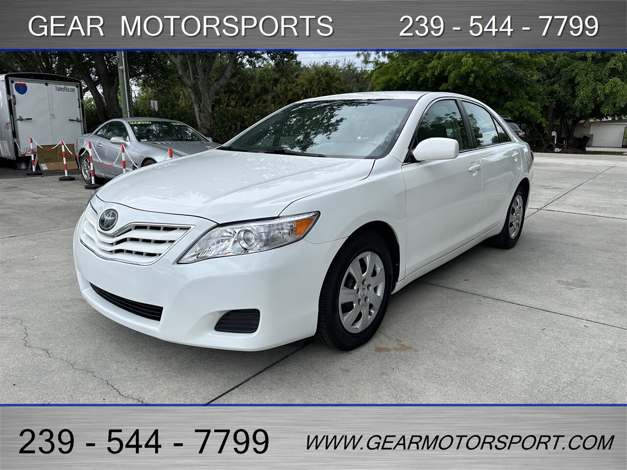 2011 Toyota Camry SE 32 MPG - Photo 7 - Estero, FL 33928
