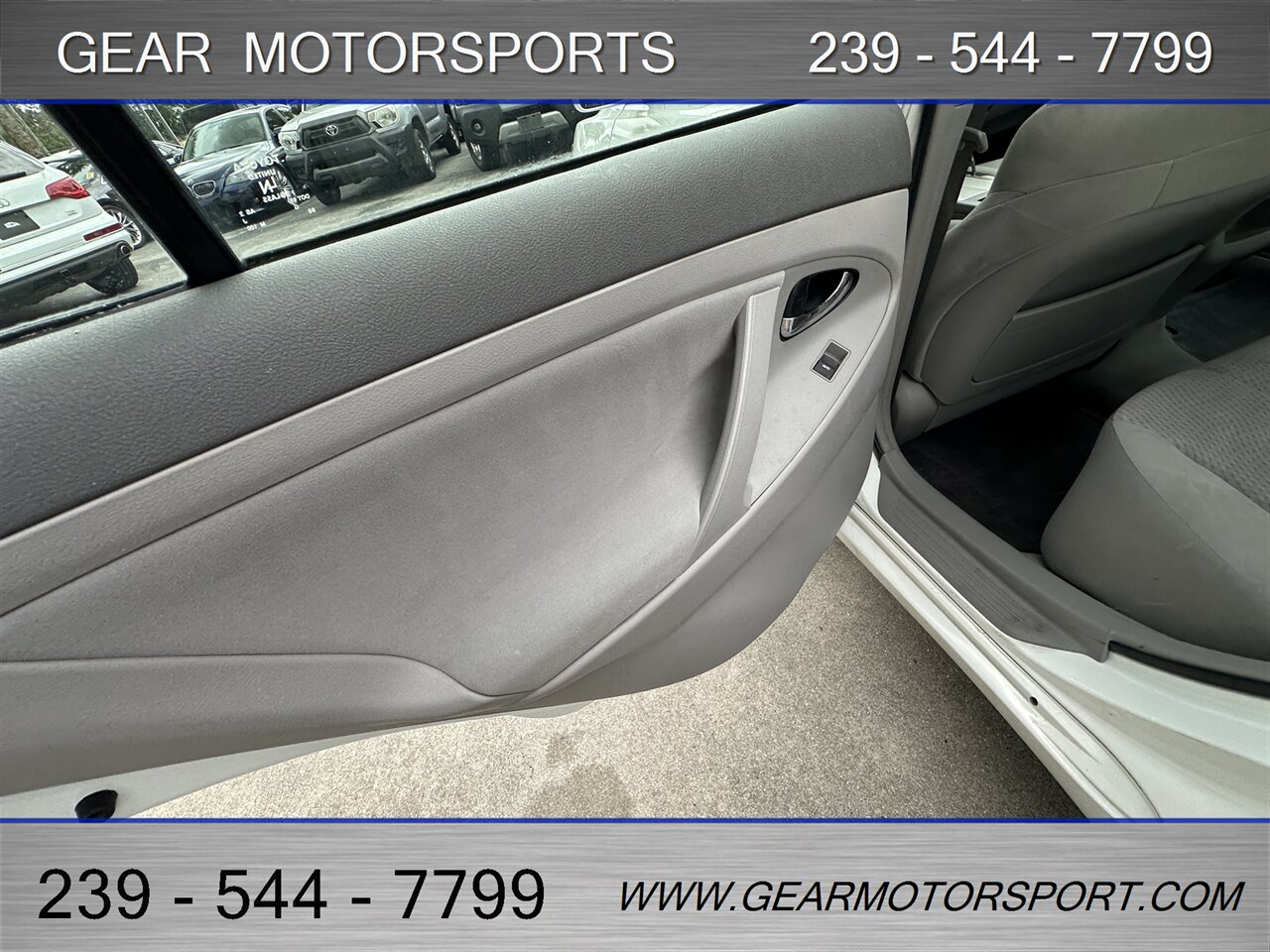 2011 Toyota Camry SE 32 MPG - Photo 14 - Estero, FL 33928