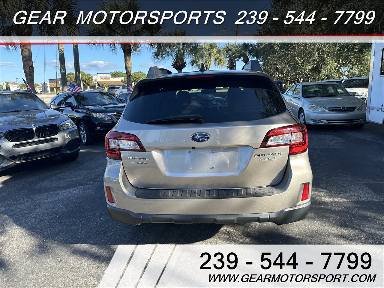 2017 Subaru Outback 2.5i Premium SUPER CLEAN, EyeSight Package - Photo 4 - Estero, FL 33928