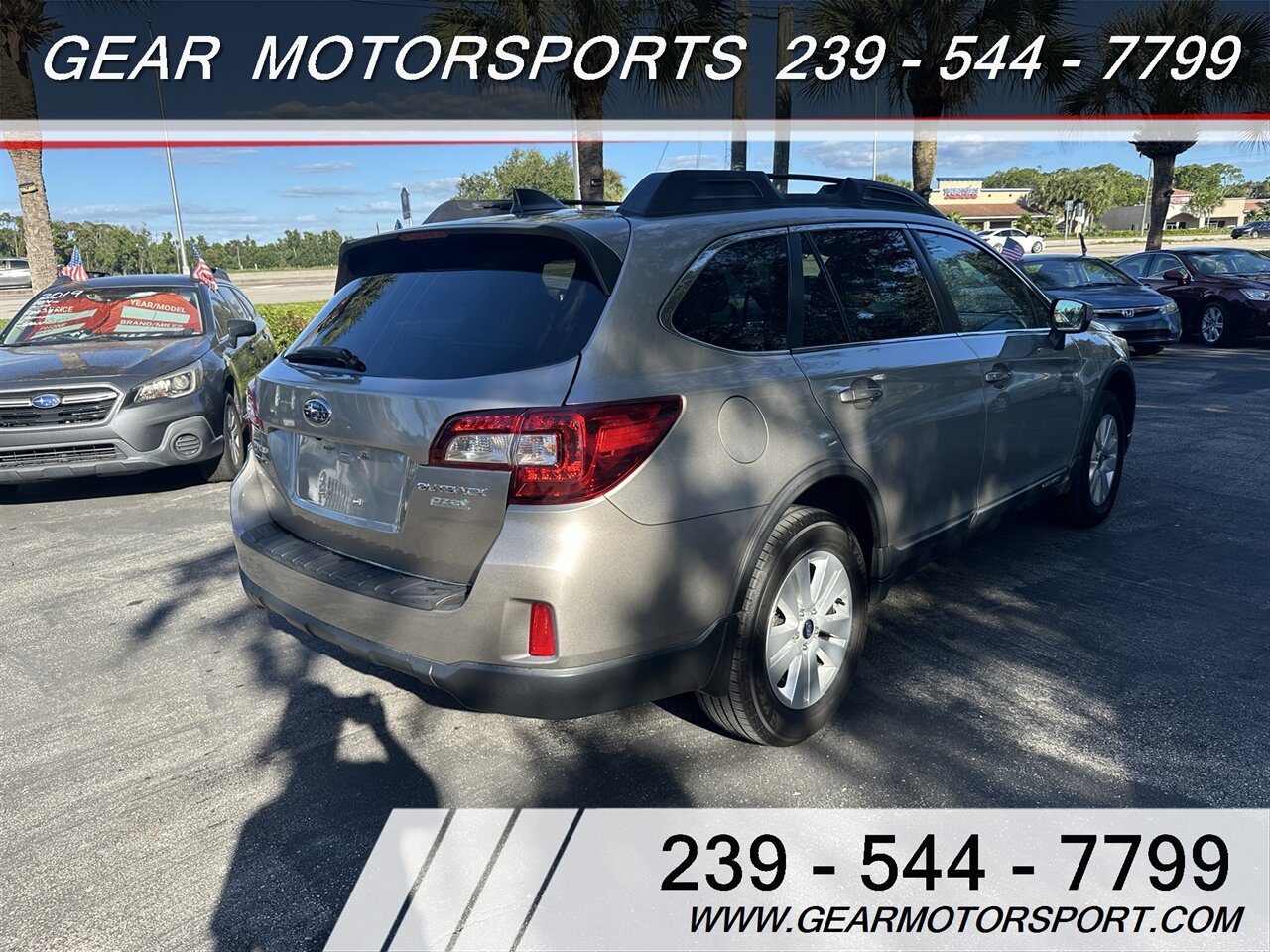 2017 Subaru Outback 2.5i Premium SUPER CLEAN, EyeSight Package - Photo 3 - Estero, FL 33928