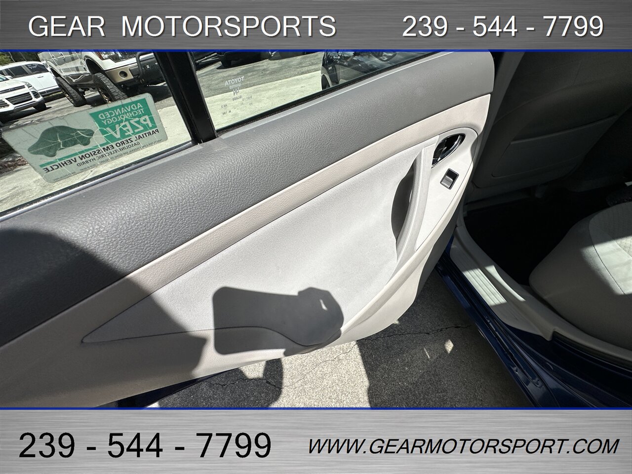 2009 Toyota Camry Hybrid - Photo 12 - Estero, FL 33928