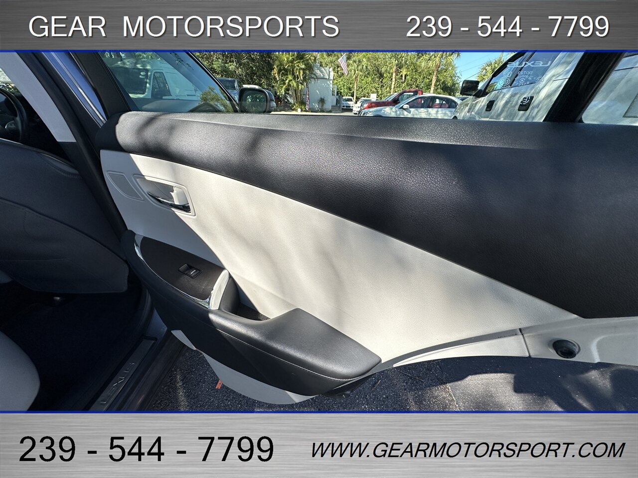 2012 Lexus ES 350   - Photo 17 - Estero, FL 33928